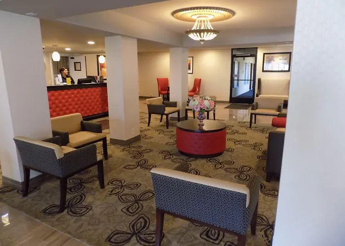 Ramada By Wyndham Burbank Airport